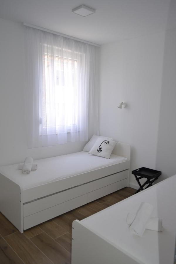 Villa Apartment Joel Τρογκίρ Εξωτερικό φωτογραφία